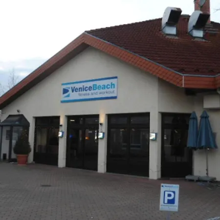 Modern Und Gemuetlich, Mit Balkon Und Netflix In Wehome Komfort