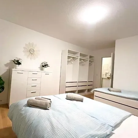 Apartment Modern Und Gemuetlich, Mit Balkon Und Netflix In Wehome Komfort Leimen (Baden)