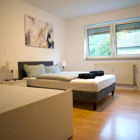 Modern Und Gemuetlich, Mit Balkon Und Netflix In Wehome Komfort Apartment